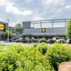Entreprises 1 image LIDL detailhandel in niet-gespecialiseerde winkels waarbij voedings- en genotmiddelen overheersen (verkoopsoppervlakte tussen 400 m² en minder dan 2500 m²) dans Deurne VAN