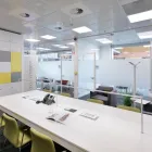 Entreprises 7 image REGUS EXPRESS - BRUGGE, RAILWAY STATION REGUS EXPRESS verzekeringsagenten en -makelaars dans Brugge VWV