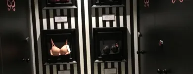Entreprises 3 image HUNKEMÖLLER vervaardiging van vloerkleden en tapijt dans Oostende VWV