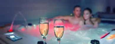 Entreprises 3 image ONS MOMENT sauna's, solaria, baden enz. dans Rosmeer VLI